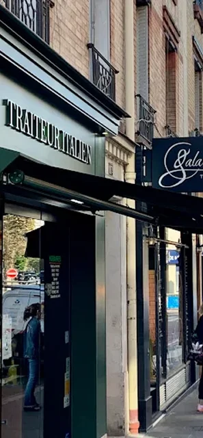 Magasin du charcutier-traiteur à Boulogne-Billancourt, Hauts de Seine (92)